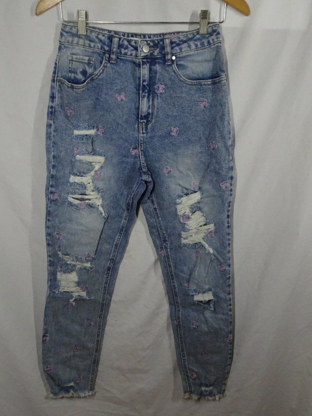 Tinseltown Juniors Embroidery Butterflies Distressed Jeans Size 7